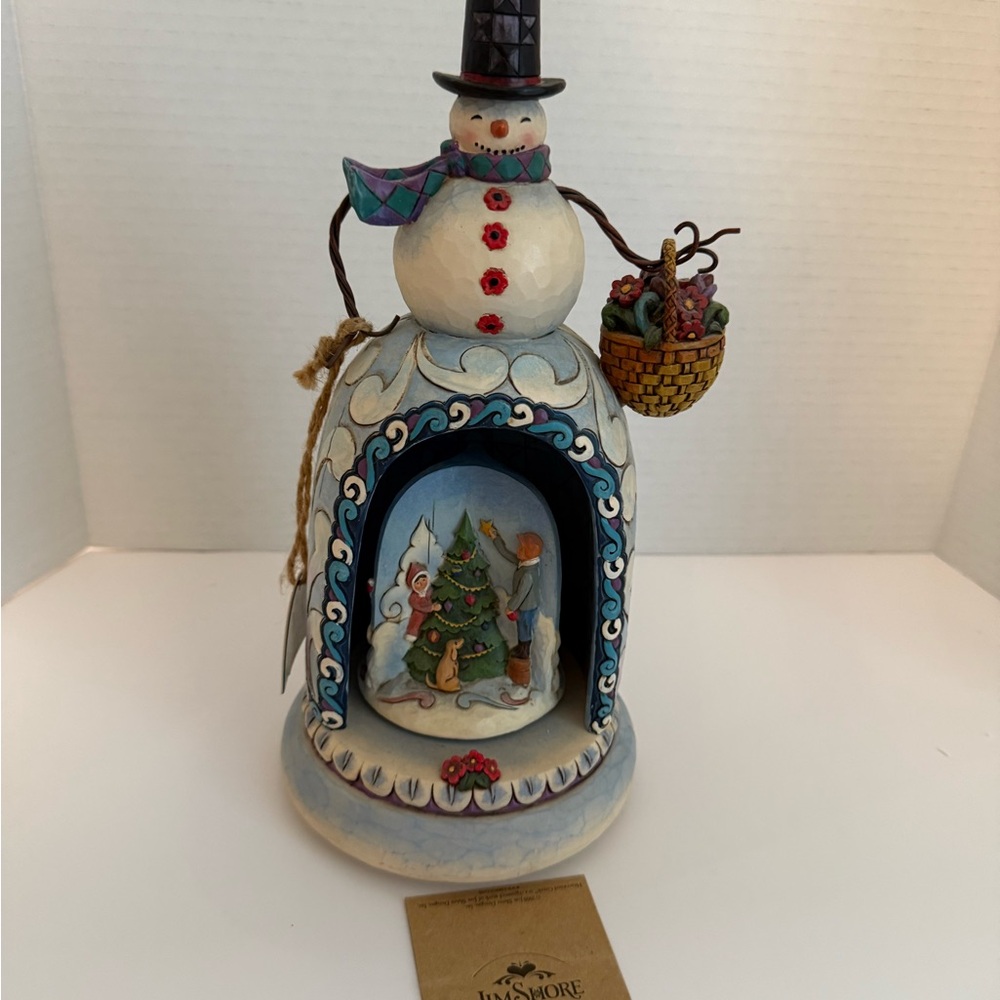 Jim Shore rotating and musical figurine “Winter Memories” vintage 2008